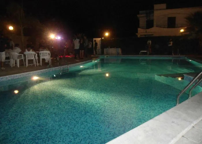 Mare Azzurro * カンポフェリーチェ・ディ・ロッチェッラ