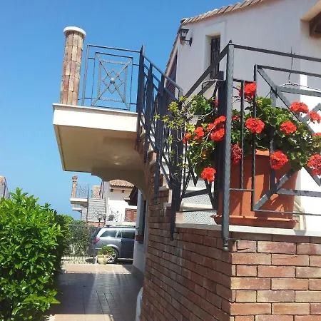 Mare Azzurro 빌라 캄포펠리체 디 로첼라
