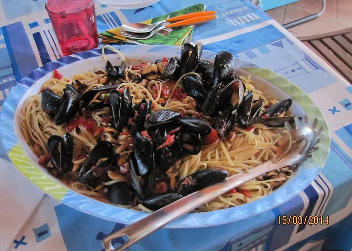 Mare Azzurro * Campofelice Di Roccella